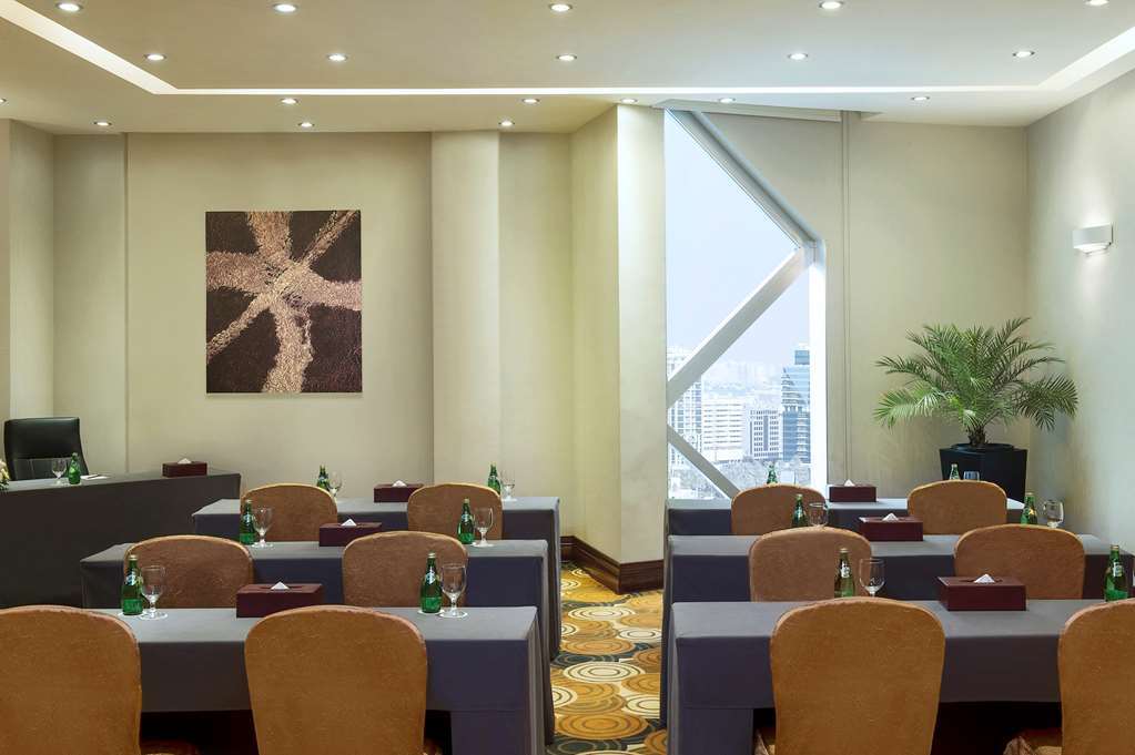 City Seasons Towers Hotel Bur Dubaj Létesítmények fotó